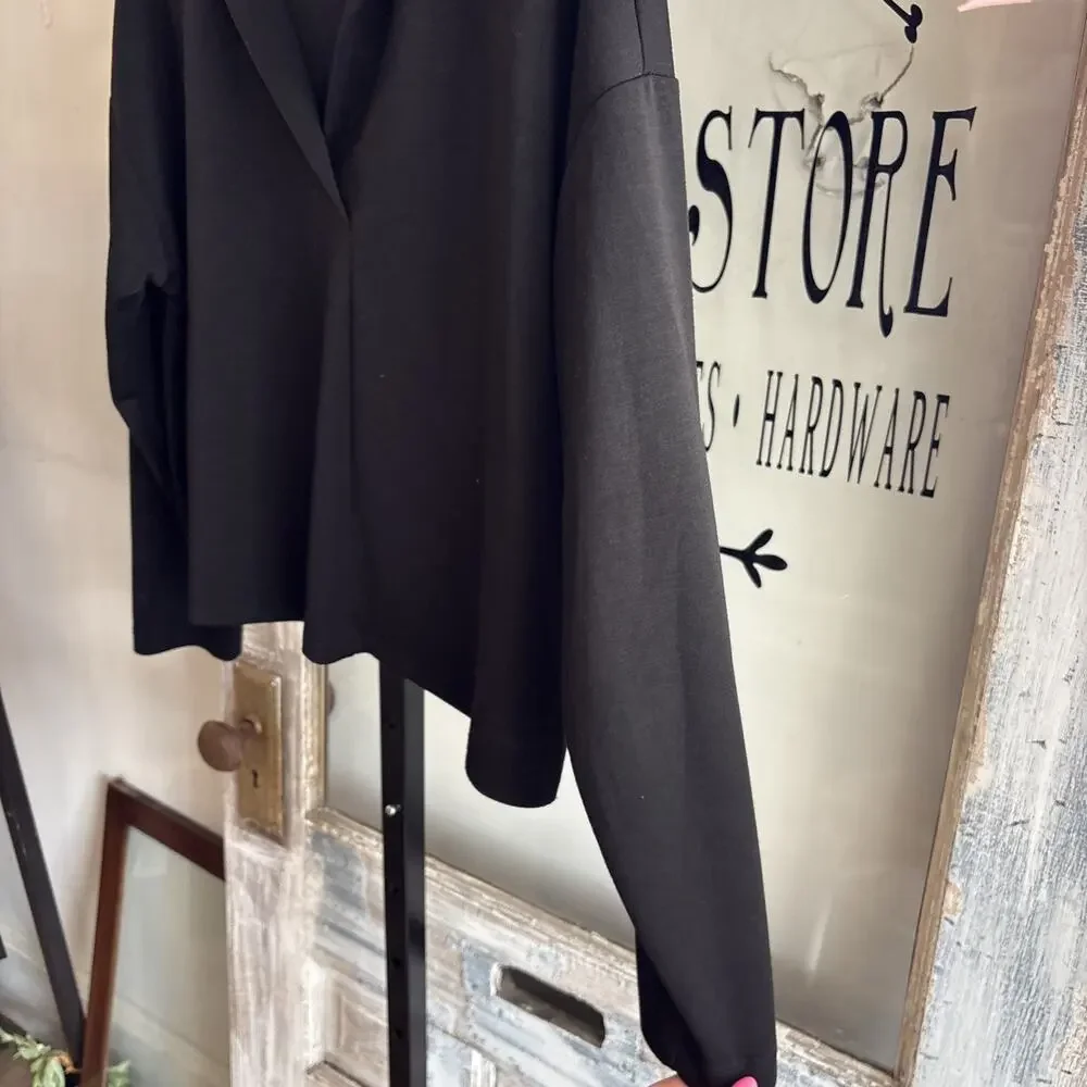 Women’s Elie Tahari Cropped Oversize Black Blouse Size Medium